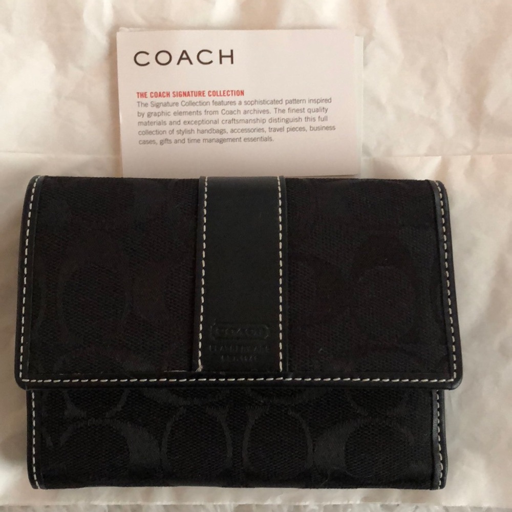 NWT Coach signature wallet